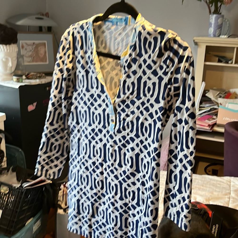J McLaughlin top.  XS